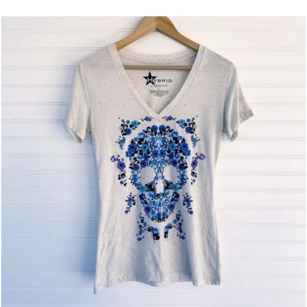 Hybrid Apparel Gray Graphic Fitted Short Sleeve Tee